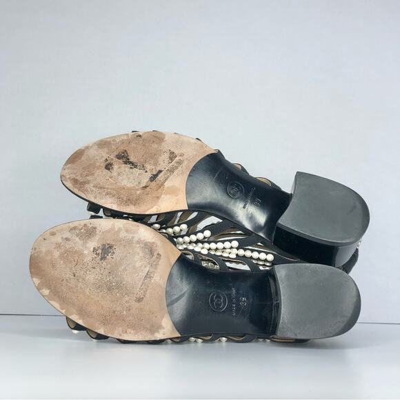 Chanel CC Logo Calfskin Pearl Runway 2016 Gladiator Sandals 39 - Picture 7 of 10